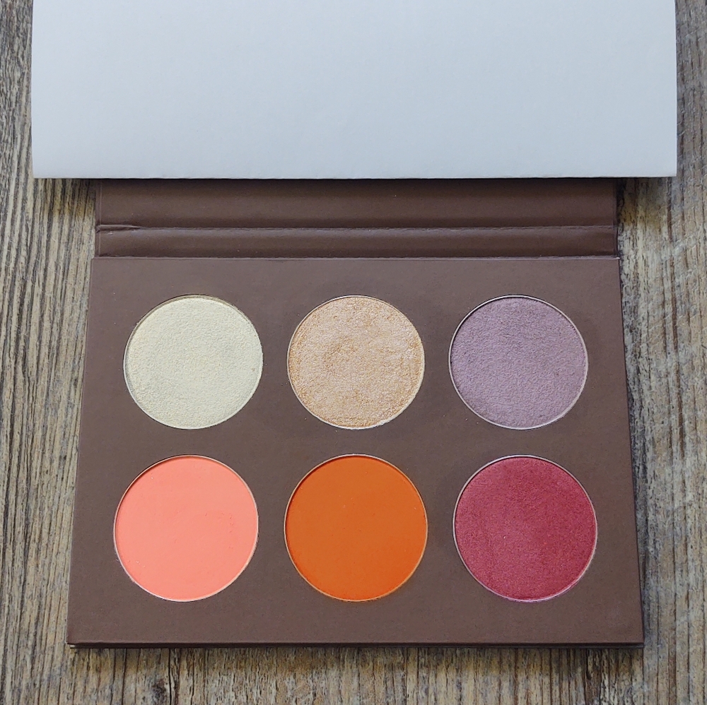 Indi Beat Cosmetics Music Love Harmony Blush & Highlight Palette